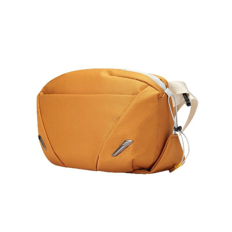Guangzhou Fuliya Industry Co.,Ltd C-81470 This bag has phone/bottle pockets, adjustable strap, water-repellent fabric, padded shoulder, and expandable capacity, for commute and outdoor.