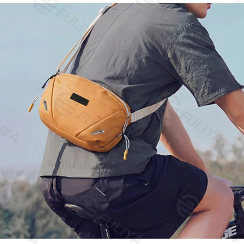 Guangzhou Fuliya Industry Co.,Ltd C-81470 This bag has phone/bottle pockets, adjustable strap, water-repellent fabric, padded shoulder, and expandable capacity, for commute and outdoor.