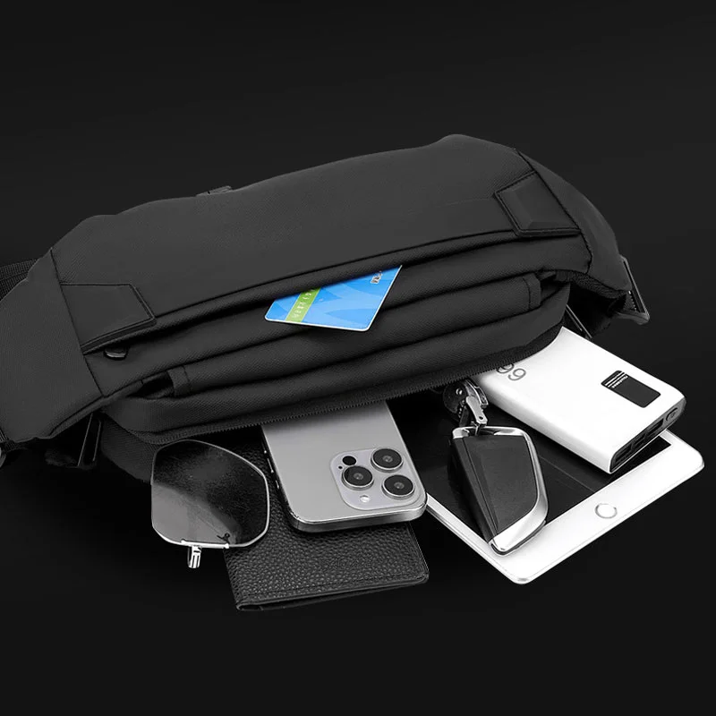 Guangzhou Fuliya Industry Co.,Ltd C-81209 Solid-color minimalist men's chest bag, large capacity, water-resistant and breathable, quick-release buckle and bottle pocket - for commuting, cycling, and casual use.