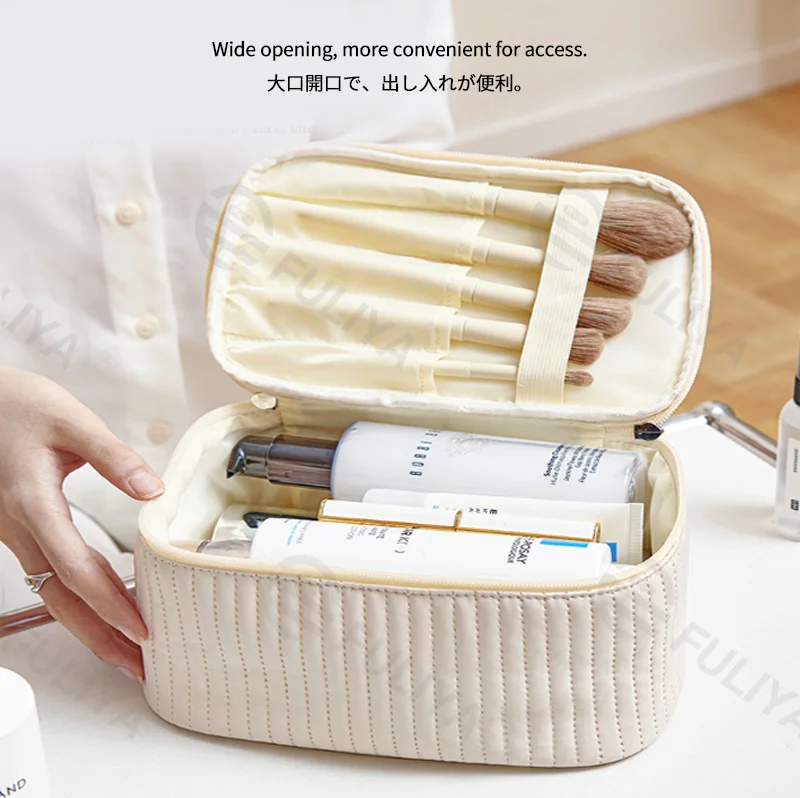 Guangzhou Fuliya Industry Co.,Ltd C-81223 PU leather large-capacity makeup bag, waterproof and easy to clean, wide opening, leather handle, brush holder, and smooth zipper - for travel and daily use.