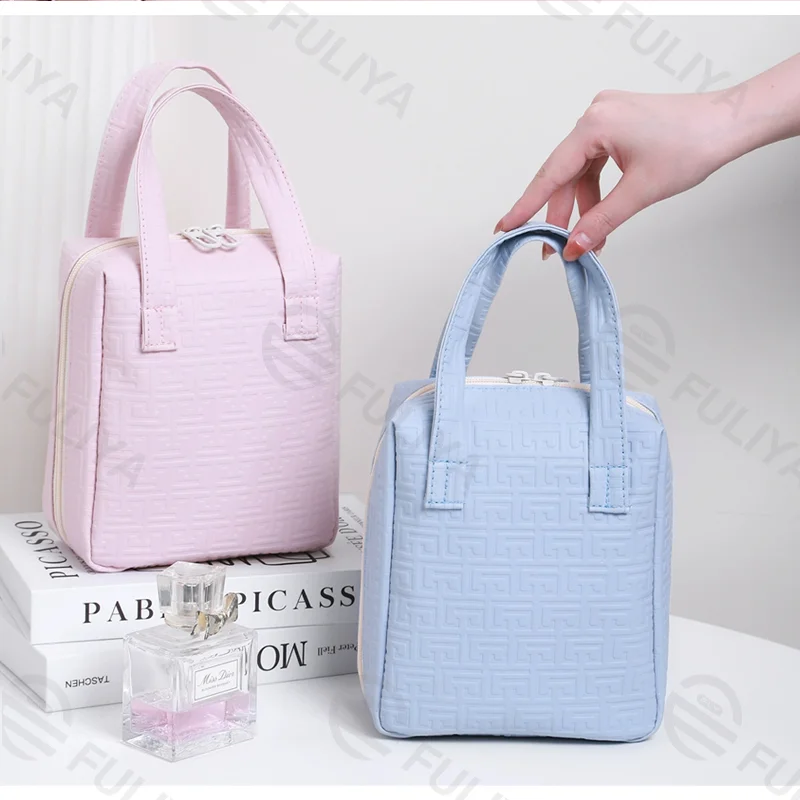 Guangzhou Fuliya Industry Co.,Ltd C-81229 Large-capacity hand-carry makeup bag, PU waterproof material, multi-compartment storage, wide opening for easy access, comfortable handle, smooth zipper, multiple colors - for travel and daily use.