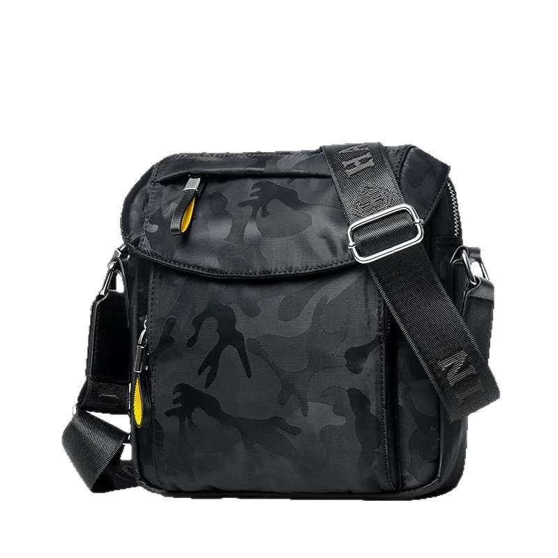 Guangzhou Fuliya Industry Co.,Ltd C-81248 Camouflage crossbody bag, water-resistant, large capacity with multi-layer storage, headphone port, front magnetic pocket, hidden zipper pocket, and adjustable buckle - for commuting, travel, and daily use.