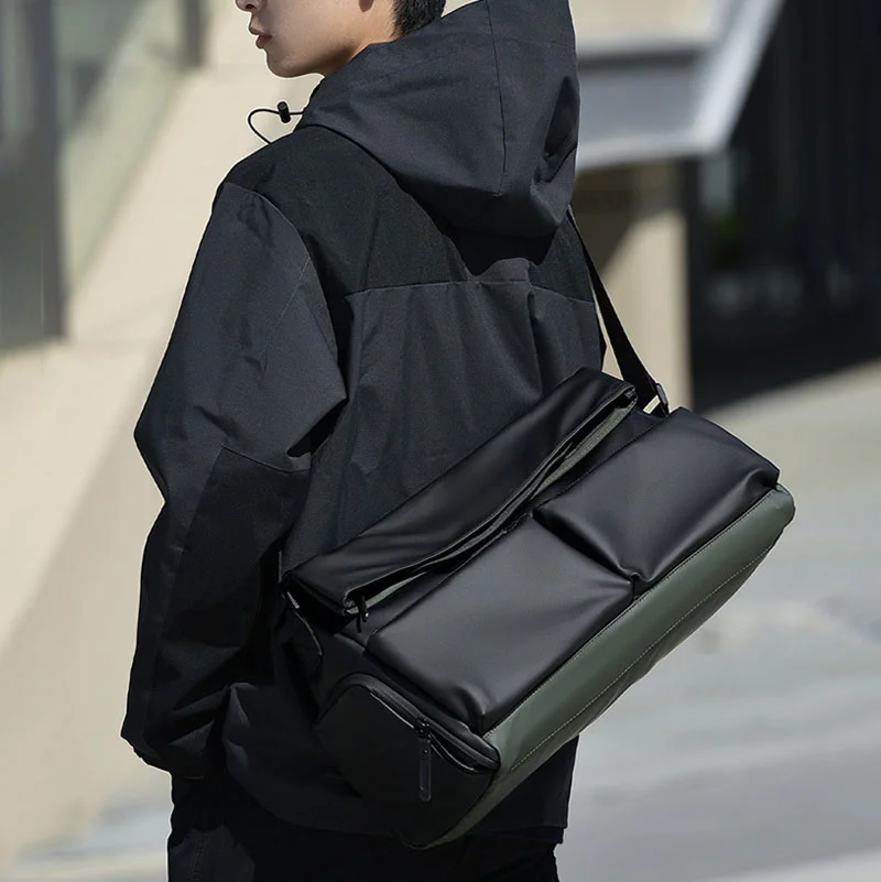 Guangzhou Fuliya Industry Co.,Ltd C-81275 Short-trip gym travel bag, water-resistant and wear-resistant, expands 30L→40L, shoe compartment, wet/dry pocket, multi-compartments, and back luggage pocket - for travel, fitness, and daily use.