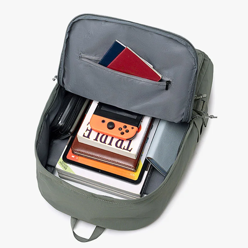 Guangzhou Fuliya Industry Co.,Ltd C-81347 Made of durable waterproof fabric, with large capacity, built-in laptop sleeve and multiple pockets, breathable shoulder straps, and luggage pass-through sleeve - ideal for commuting, travel, and school.