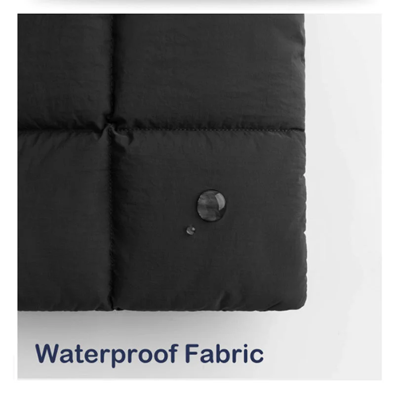 Guangzhou Fuliya Industry Co.,Ltd C-81437 This magnetic ultra-thin laptop sleeve is waterproof, puffy but not bulky, fits 14″ laptops, and is great for daily carry.