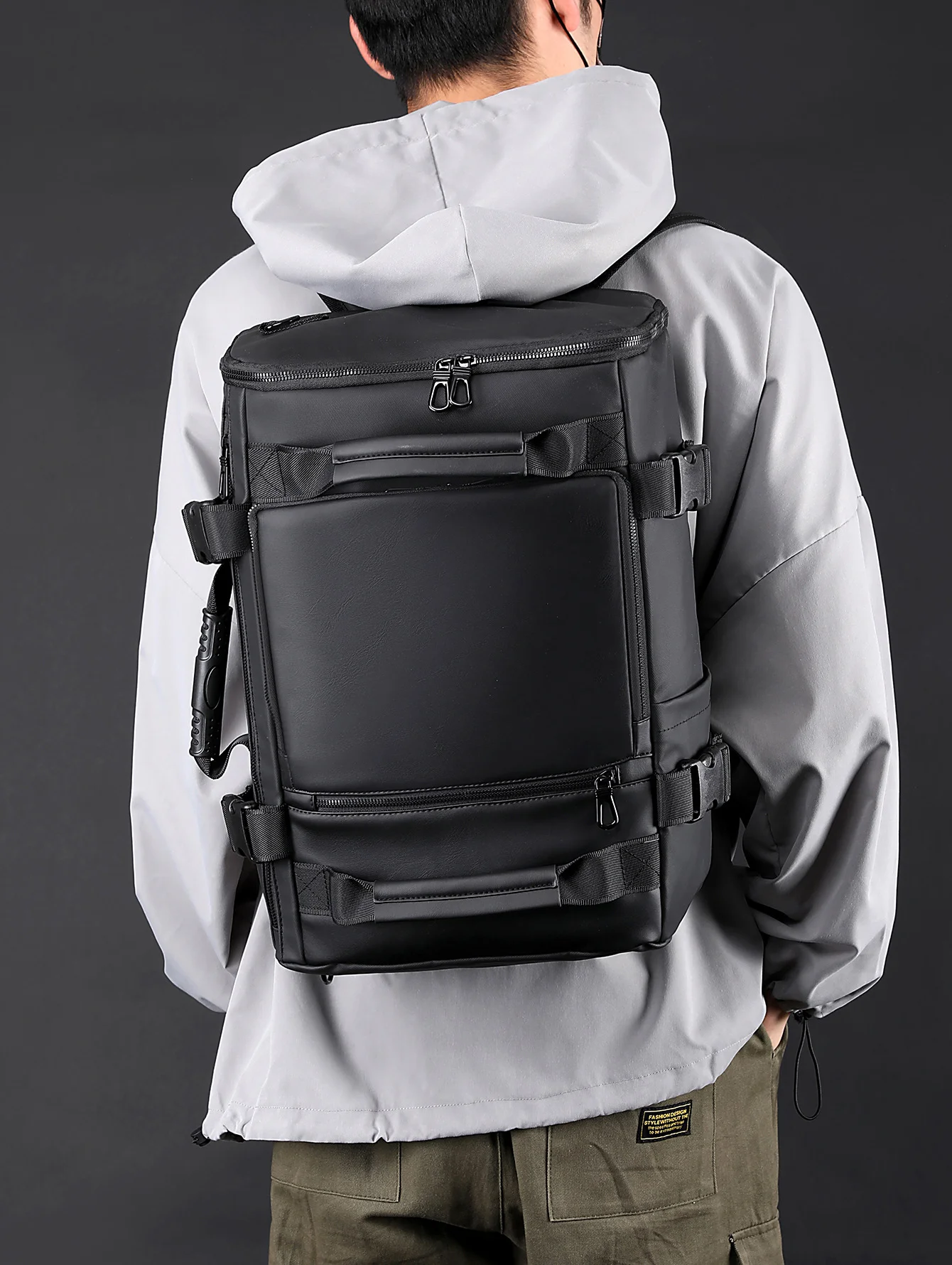 Guangzhou Fuliya Industry Co.,Ltd C-81062 Men's multi-functional backpack, large capacity, laptop compartment, dual zipper, hidden straps, and detachable strap - backpack, shoulder bag, crossbody bag, or tote for business, commuting, and travel.