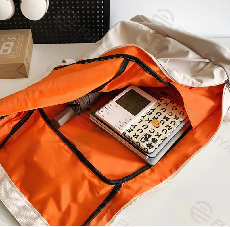 Guangzhou Fuliya Industry Co.,Ltd C-81093 Large-capacity rolltop backpack, water-resistant, multi-layer storage, laptop sleeve, multi-functional pockets, dual zipper, clip, and comfortable handle - for students, commuting, and travel.